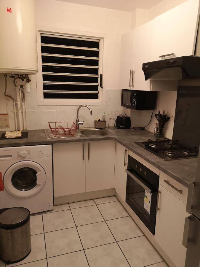 Superbe Appartement A 5Min De La Plage 2Min Du Chu Saint Pierre Exteriör bild